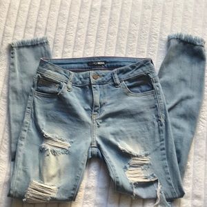 Fashion Nova light blue distressed ankle jeans size 0